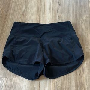 Lululemon Women's Black Athletic Shorts size 6